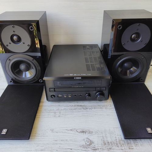 Yamaha PianoCraft Hi-Fi Micro System DRX-730 Receiver and NX-E300 Speakers used