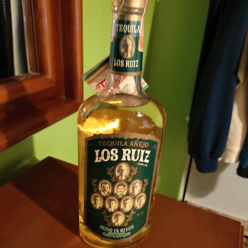 Los Ruiz tequila new, rare, sealed 70s