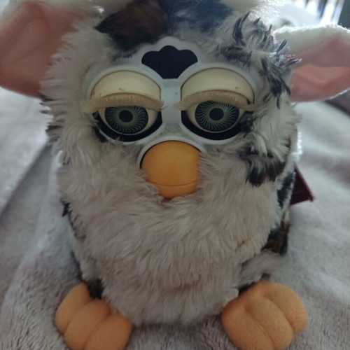 Furby Snow Leopard by Tiger Electronics, like new, collectible with green eyes