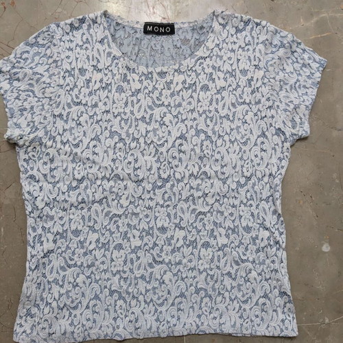 Mono lace floral blouse size S, like new, blue and white