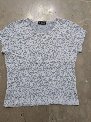Mono lace floral blouse size S, like new, blue and white