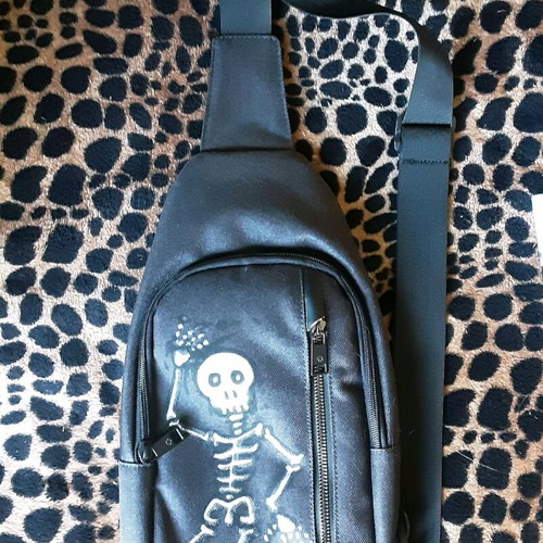 Crossbody bag painted new, black and white