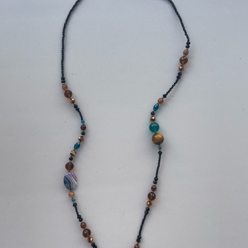 Necklace like new, brown and gold