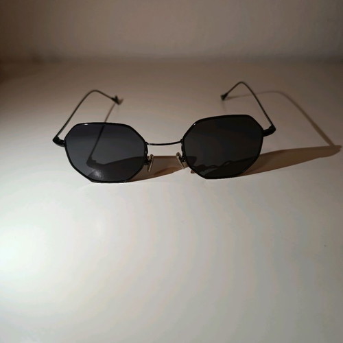 De-Sunglasses sunglasses used in very good condition