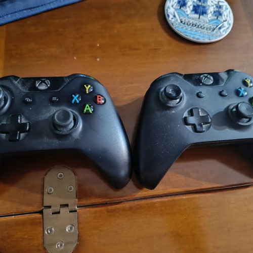Xbox One 500GB console bundle with two 2TB hard drives and 390 digital games