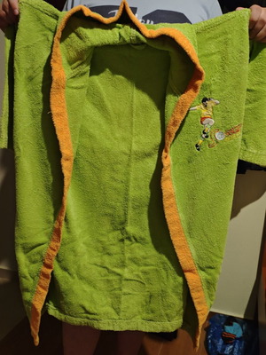 Children's bathrobe like new