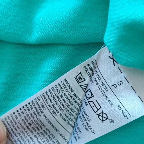 Gap women's T-shirt set size S, like new, multicolor