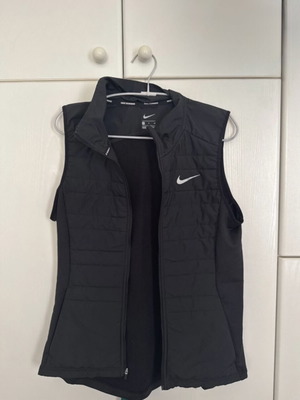Nike running vest like new, size S, black