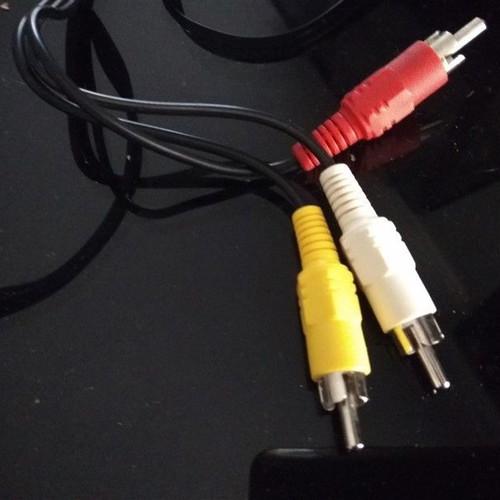 Image and audio connection cable 3 RCA plugs to 3 RCA plugs new