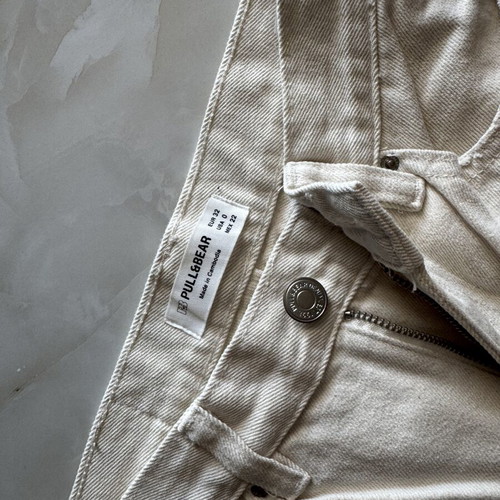 Pull & Bear beige jeans like new