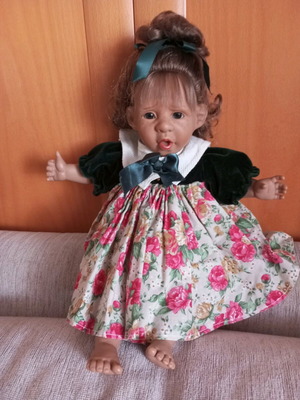 Vintage doll 25 years old in very good condition like new