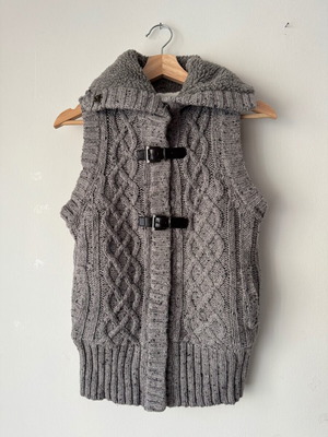 Bershka knitted gilet like new, grey, size S