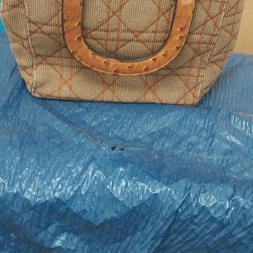 Women's beige handbag like new