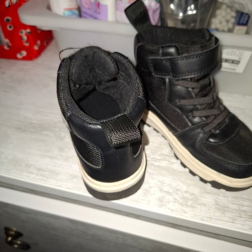 H&M waterproof boots like new, size 27, black