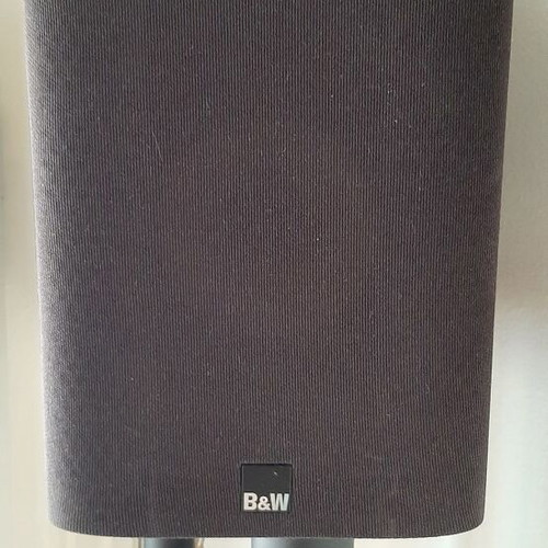 B&W 686 and Prologue Kef IQ6C speakers like new