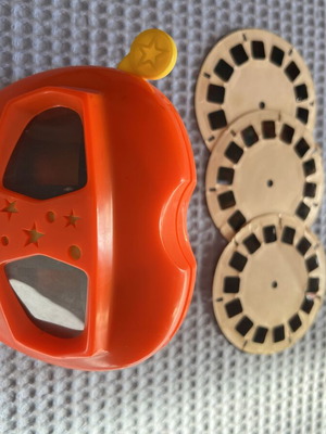 View Master 3D 1991 with 3 Disney image reels used