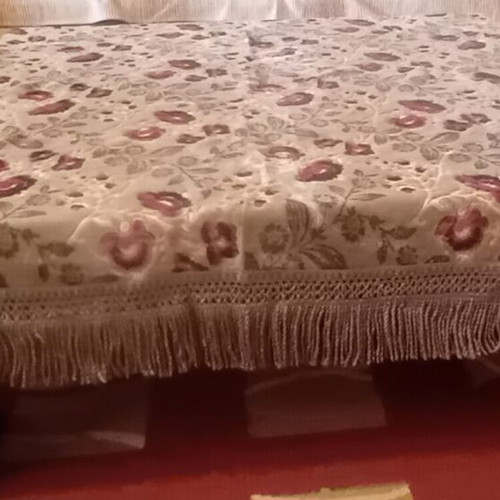 Vintage βελούδινο τραπεζομάντηλο 140x140 ανάγλυφο σαν καινούργιο