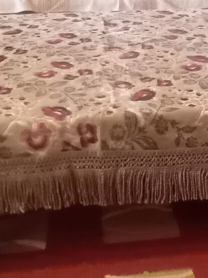 Vintage βελούδινο τραπεζομάντηλο 140x140 ανάγλυφο σαν καινούργιο