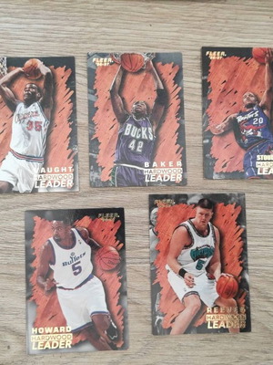 NBA Hardwood Leader Fleer 96-97 collectible card lot, 21 different