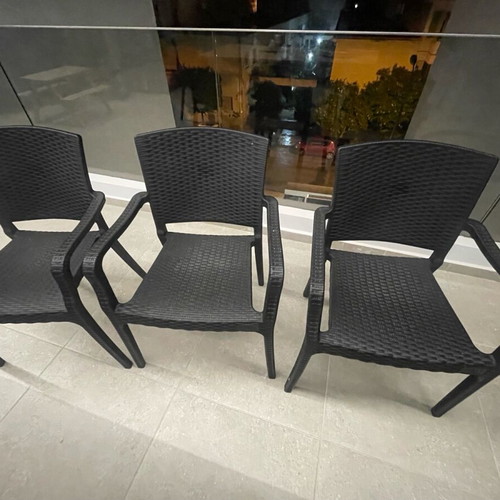 Outdoor chairs like new, pack of 6