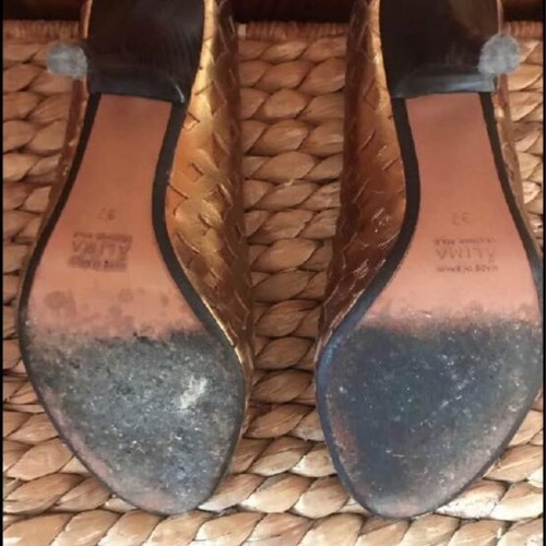 Peep toe high heels Alima like new, black leather and lace, heel 10 cm