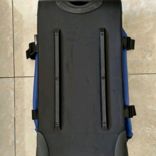 AmazonBasics Ripstop Wheeled Duffel Suitcase 87 Liter Blue like new