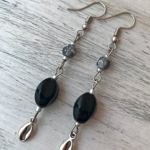 Earrings black gray silver with metal summer shells new
