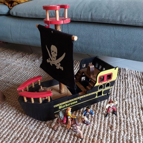 Pirate wooden ship Barbarossa used with Papo figures like new