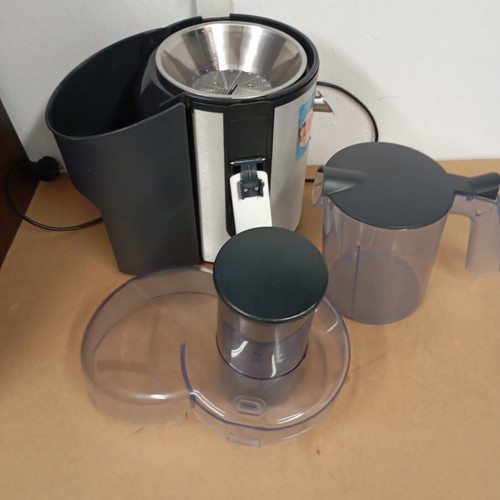Phillips juice extractor