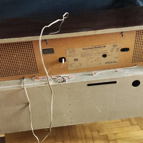 Grundig stereo Mandello 2 turntable used, radio works, needs repair