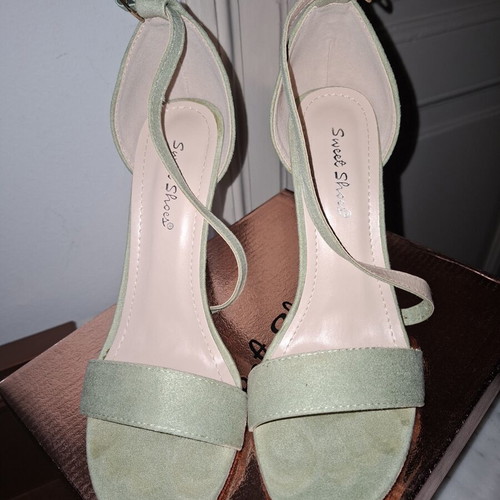 Suede sandals Tsoukalas Shoes mint green size 36 like new, 9cm heel