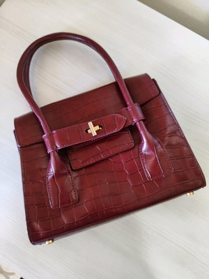 Τσάντα Zara καινούργια, vintage, μπορντό με λουράκι χιαστί