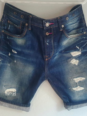 Βερμούδα τζιν Pull & Bear σαν καινούρια, νούμερο 40, μπλε