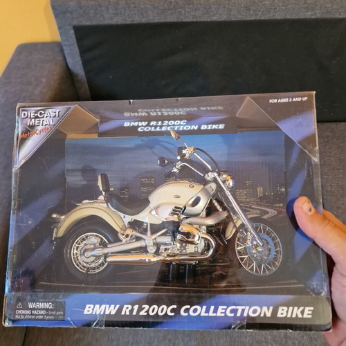 BMW R1200C Model Motorcycle new, die cast metal