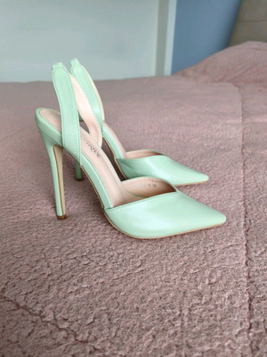 Pistachio heels new, size 36, 11.5cm heel height