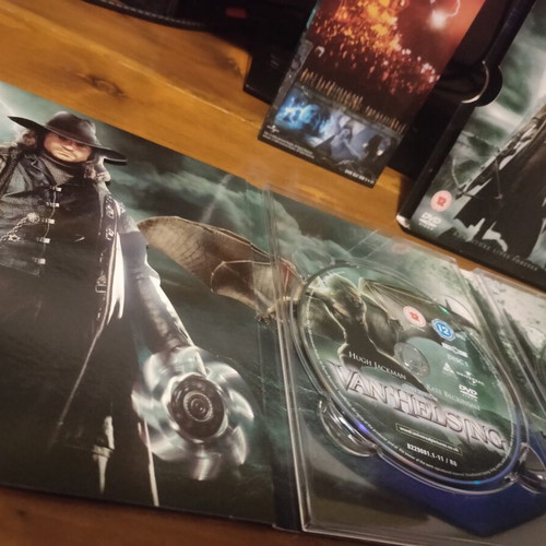 Van Helsing 2 Disc Collector Edition DVD like new, English subtitles