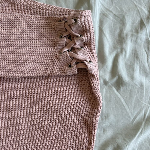 Bershka pink sweater XS like new