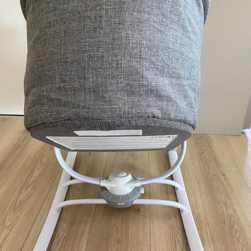 Relax Baby Cot like new with 360° rotating seat