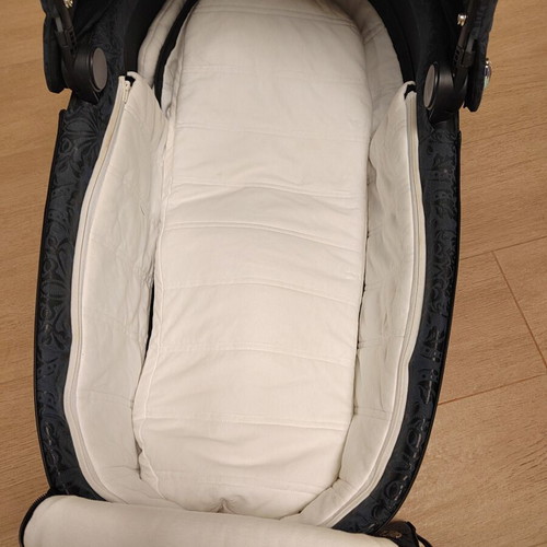 Cybex Priam Lux Carry Cot Jewels of Nature used, luxury edition