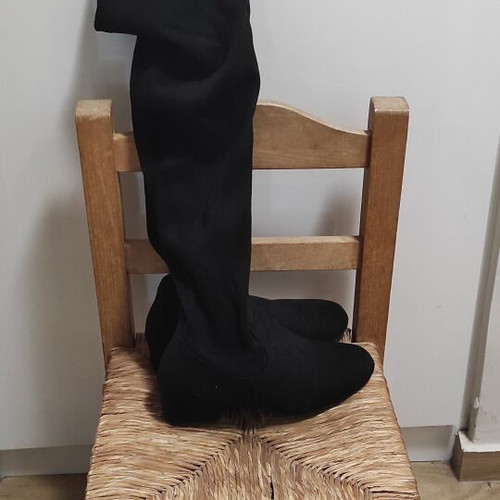 Over the knee boots like new, size 39, black
