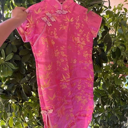 Pink dress for 8-year-old girls from Paris like new