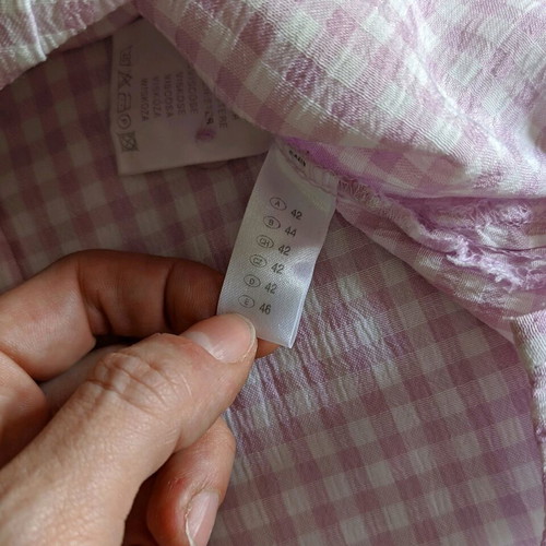 Gingham sleeveless women shirt used, pink and white, size L