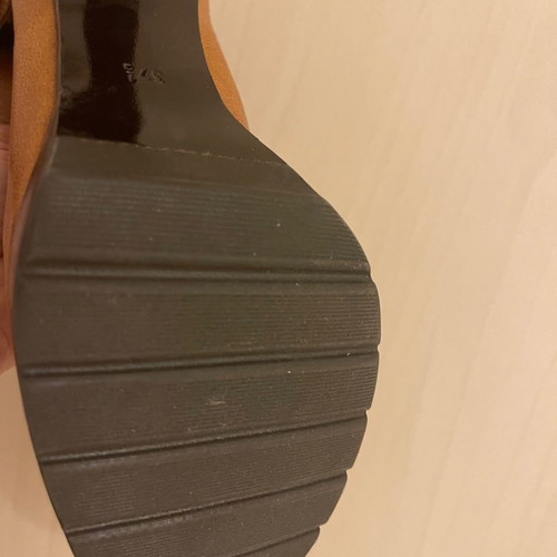 Danos leather high boot camel like new