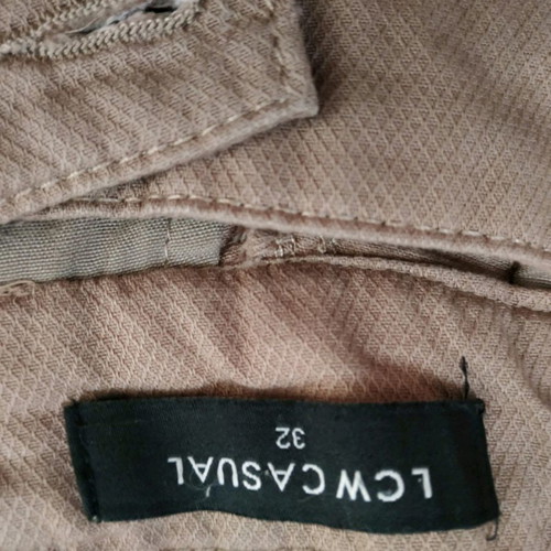 Men's Bermuda shorts used, size small-medium