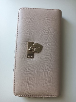 Women's wallet like new, pink, missing zipper clip