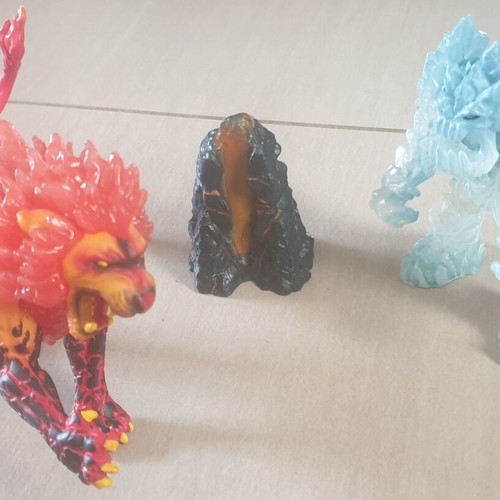 Schleich Eldrador Battle Frost Monster vs. Fire Lion like new