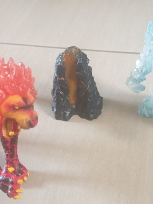 Schleich Eldrador Battle Frost Monster vs. Fire Lion like new