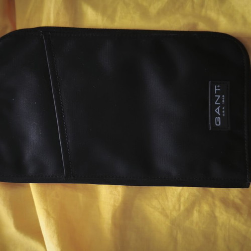 Gant men's toiletry bag like new, black