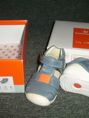 Biomecanics sandals for boys new, size 18, blue casual