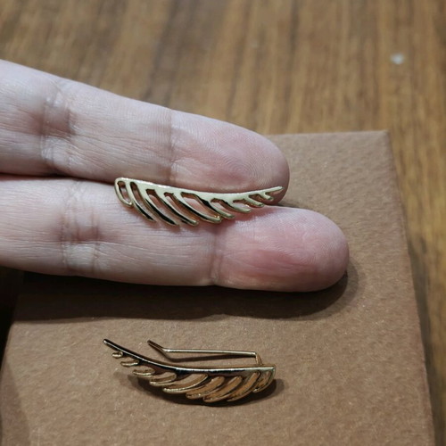Wings earrings new, gold-colored ear-cuff feathers